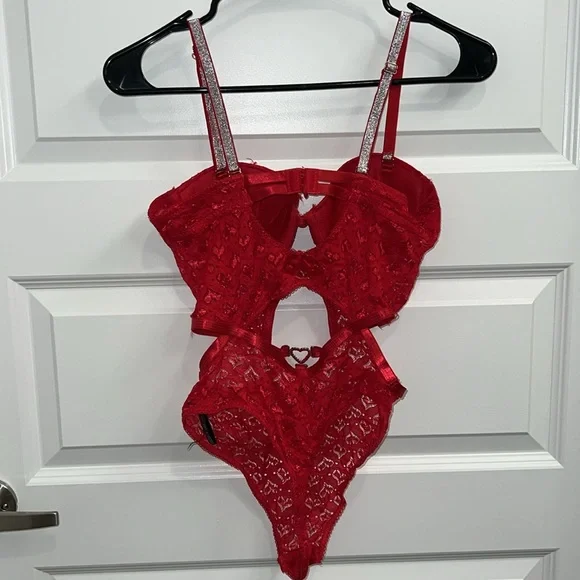 One piece😍 - Picture 4 of 5